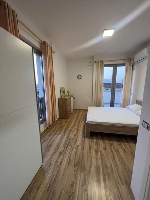 Thyamis Apartment