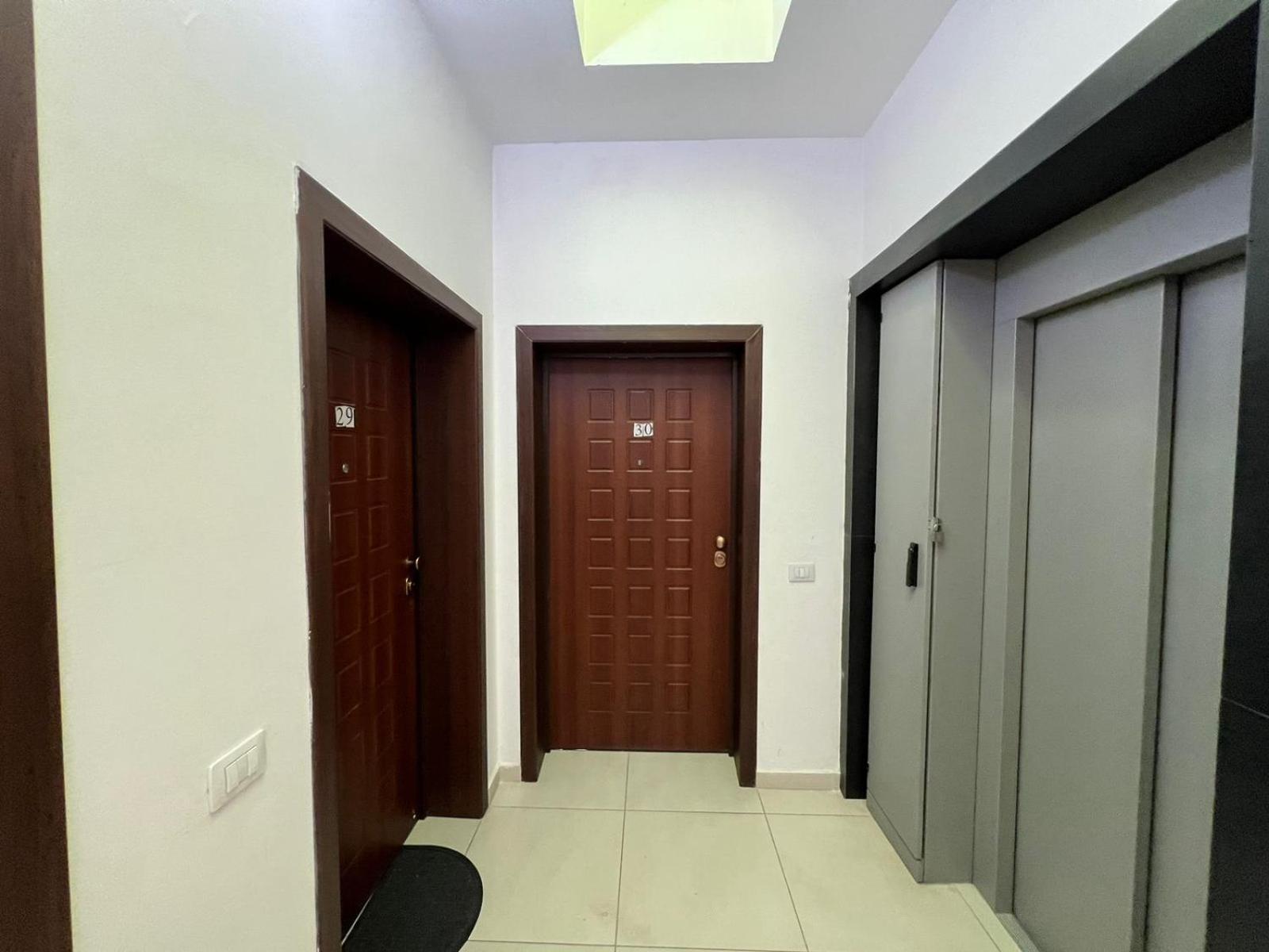 Thyamis Apartment *